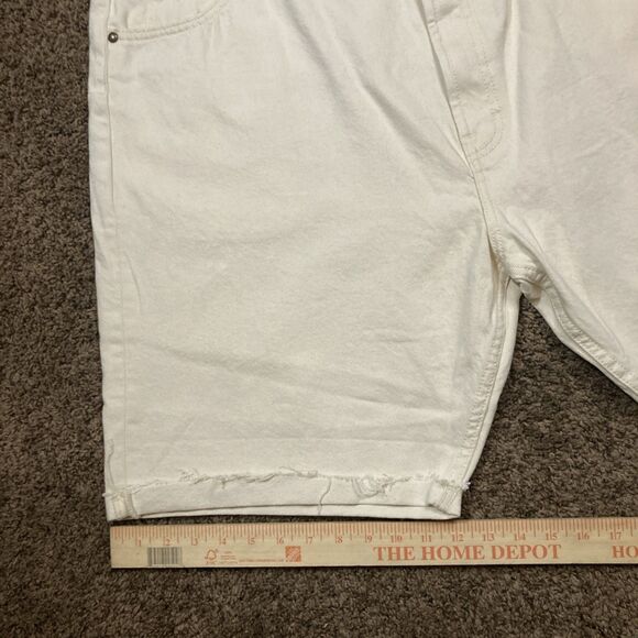 NWT Wrangler Off White Luca Denim Relaxed Fit Jean Shorts Size 42 - Picture 9 of 11